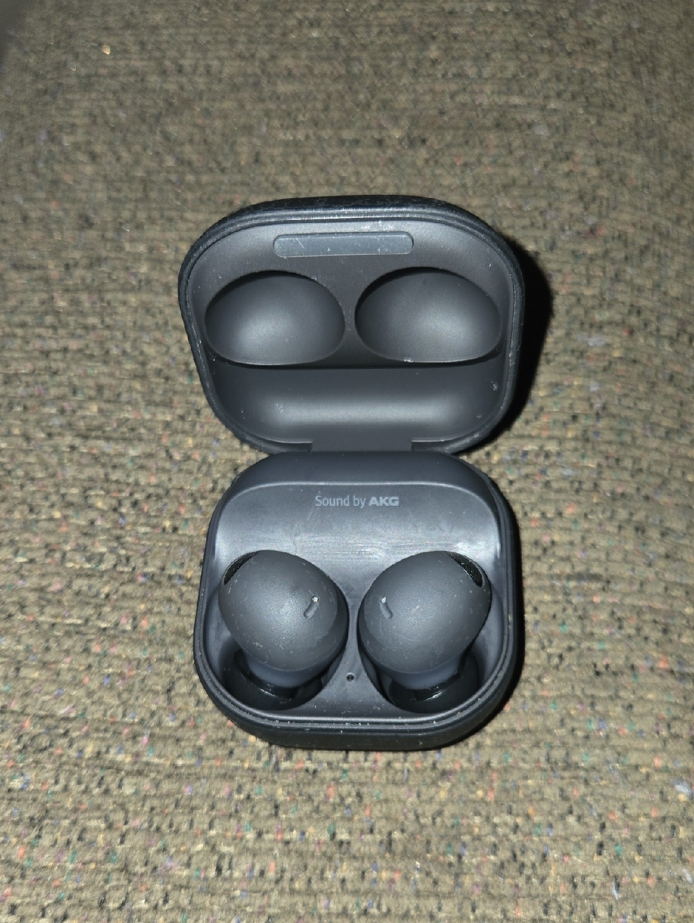 Samsung Buds2 W/Charging Case